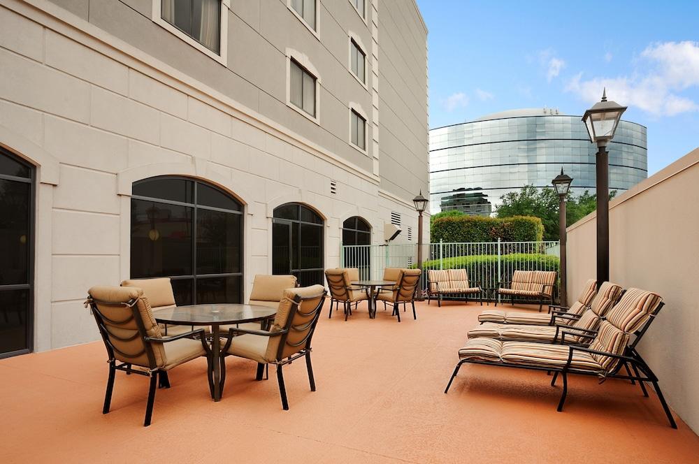 Embassy Suites By Hilton Houston Near The Galleria Экстерьер фото