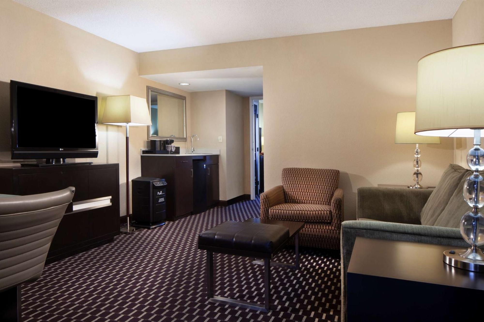 Embassy Suites By Hilton Houston Near The Galleria Экстерьер фото