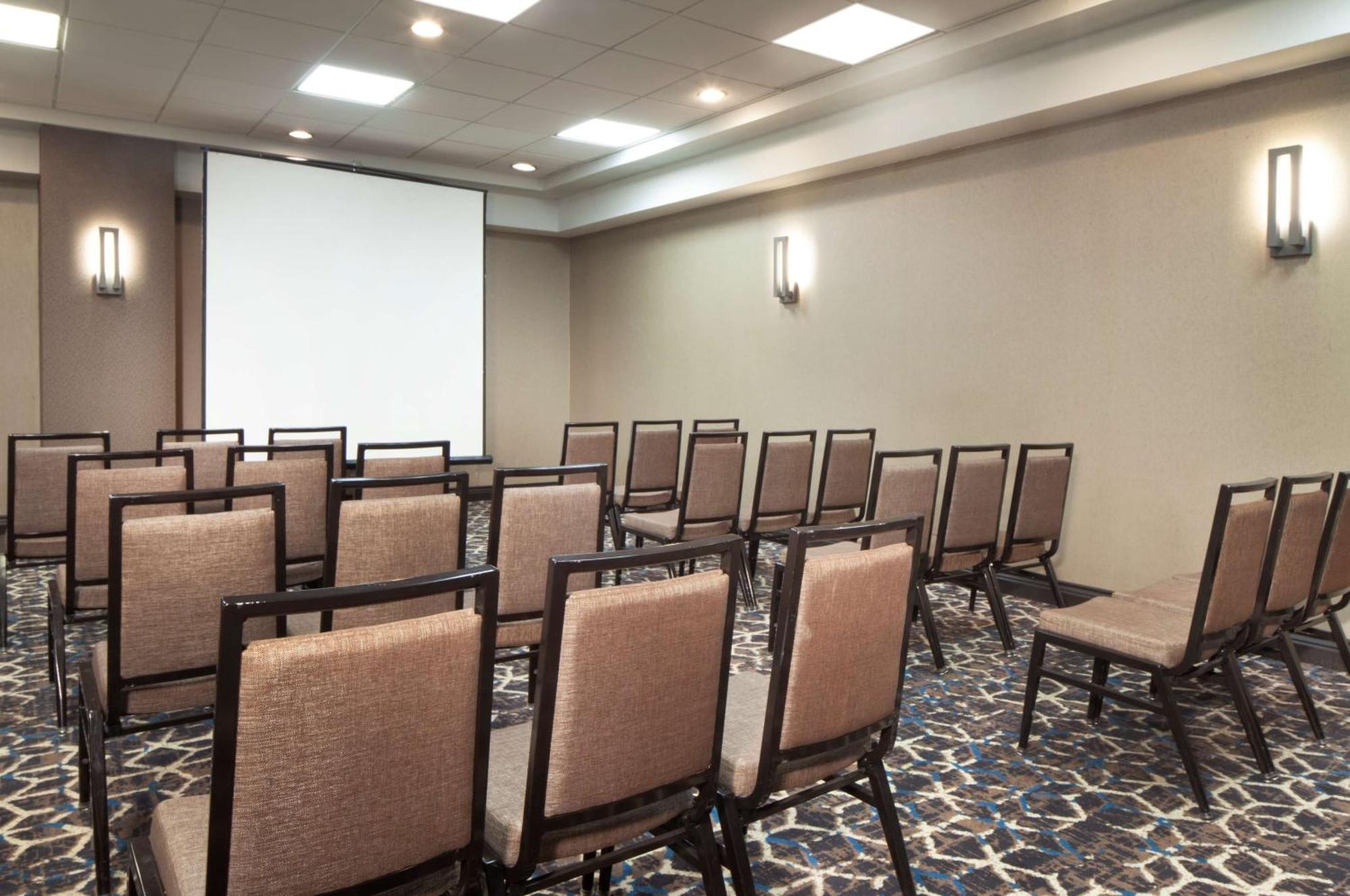 Embassy Suites By Hilton Houston Near The Galleria Экстерьер фото