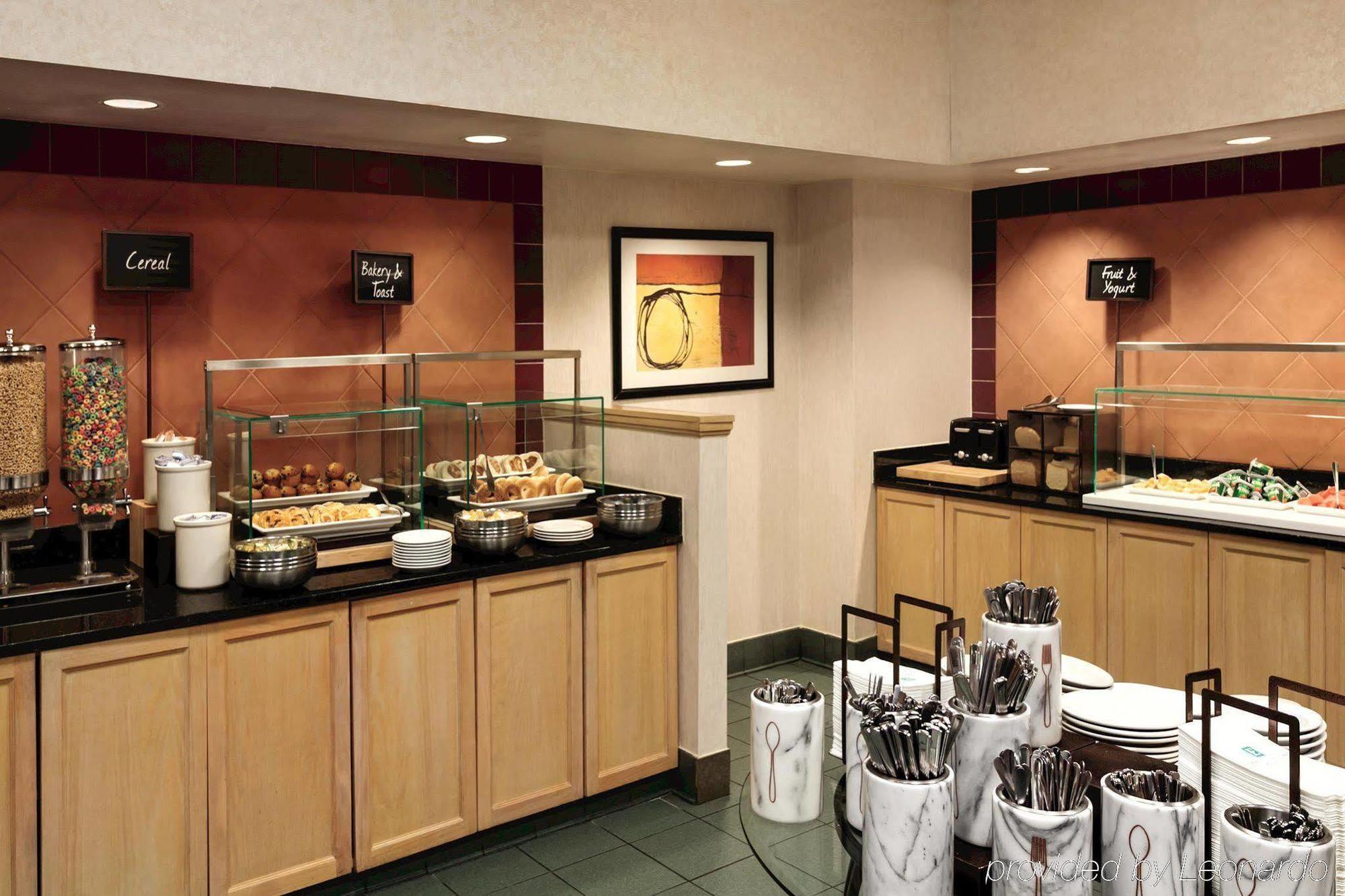 Embassy Suites By Hilton Houston Near The Galleria Экстерьер фото