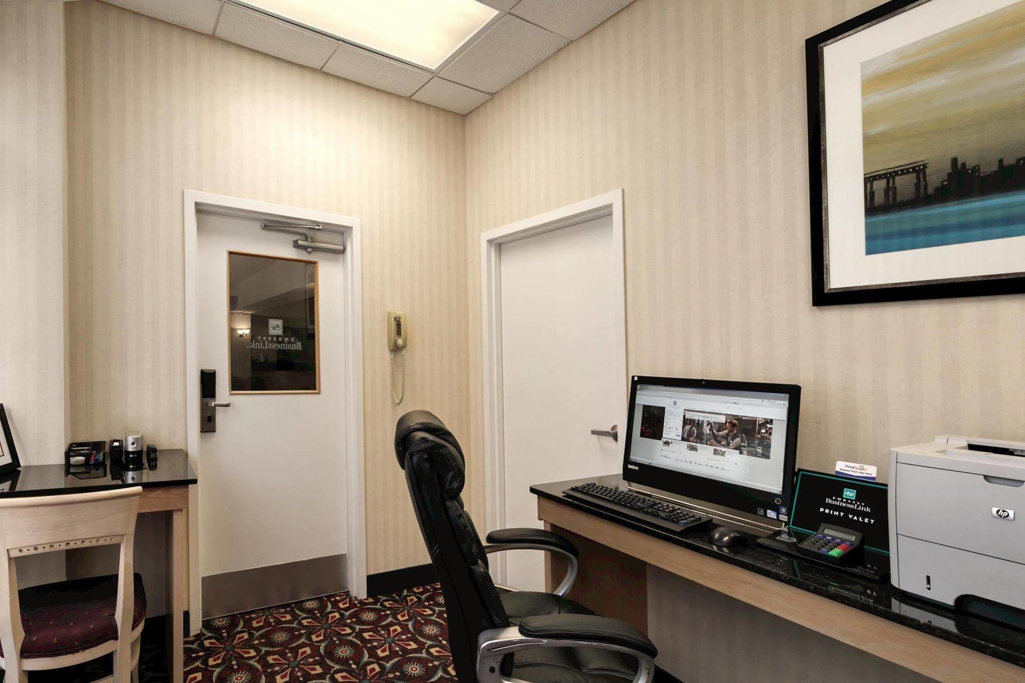 Embassy Suites By Hilton Houston Near The Galleria Экстерьер фото